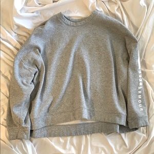 EUC cropped UA sweatshirt